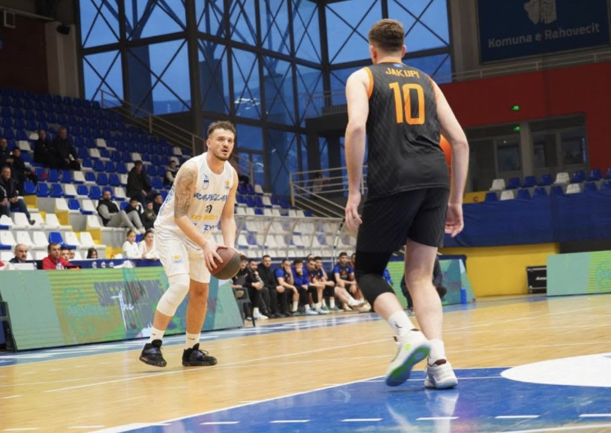 Grapeland në finale të kupës